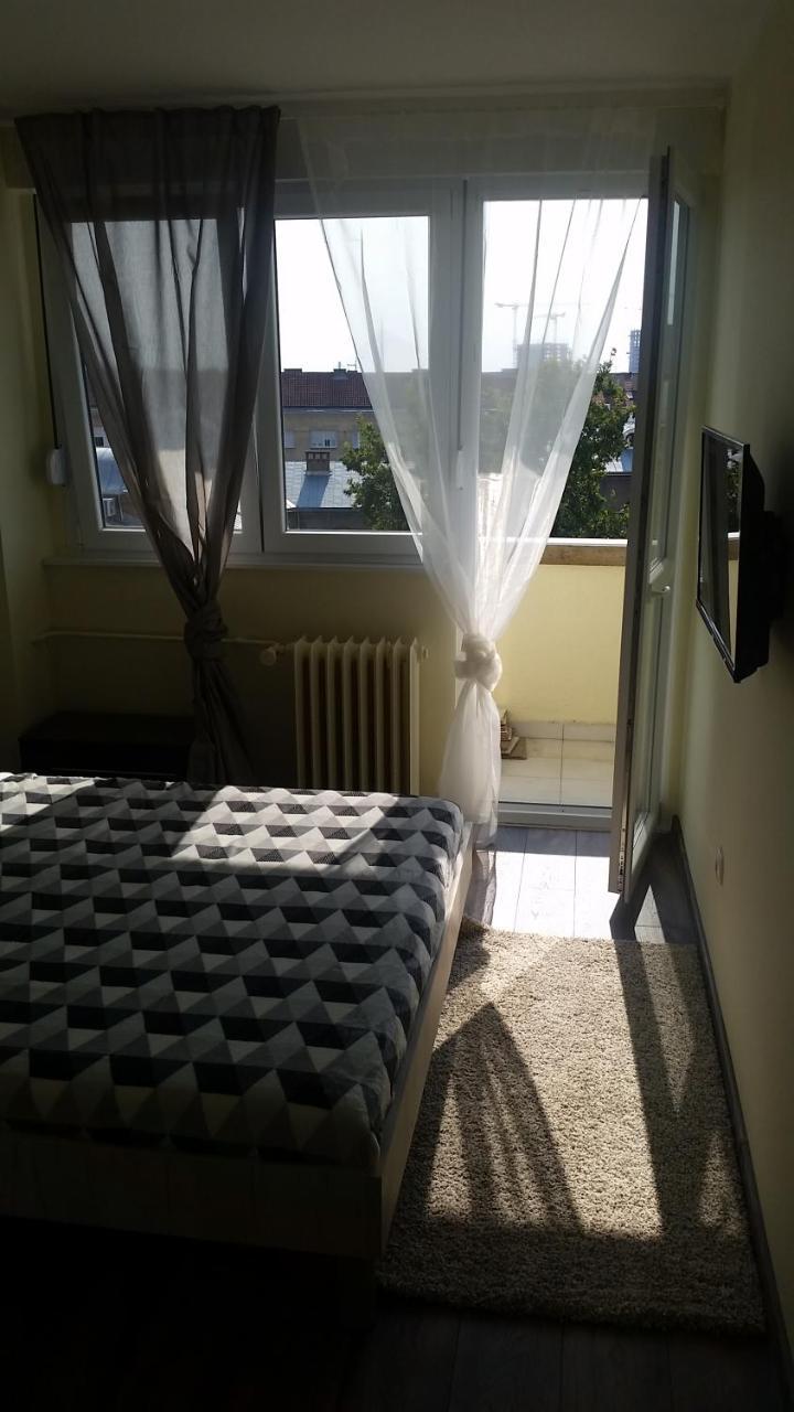 Alux Apartment Belgrade Extérieur photo